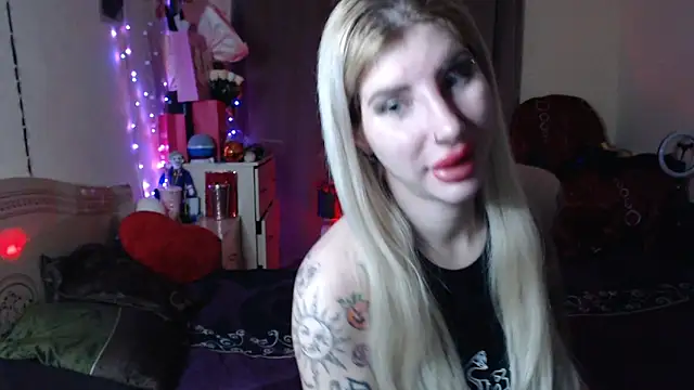 Snapshot of BLACKPeonyy chatting on 14, 10, 2025 BLACKPeonyy online show from 14, 10, 2025