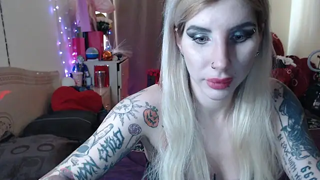 Snapshot of BLACKPeonyy chatting on 17, 10, 2025 BLACKPeonyy online show from 17, 10, 2025