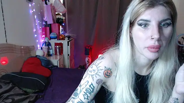 Snapshot of BLACKPeonyy chatting on 18, 10, 2025 BLACKPeonyy online show from 18, 10, 2025