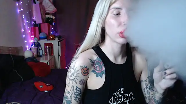 Snapshot of BLACKPeonyy chatting on 20, 10, 2025 BLACKPeonyy online show from 20, 10, 2025