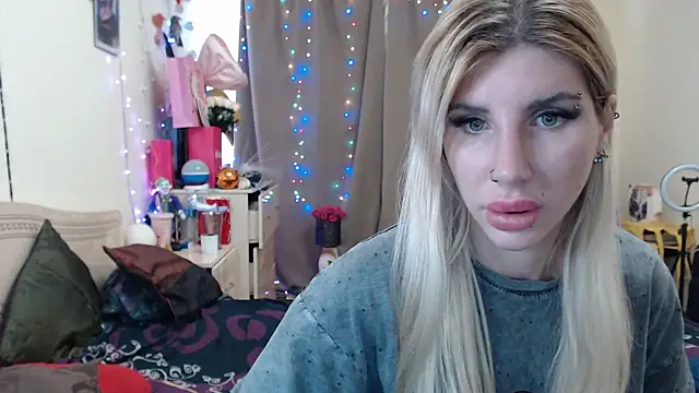 Snapshot of BLACKPeonyy chatting on 3, 11, 2025 BLACKPeonyy online show from 3, 11, 2025