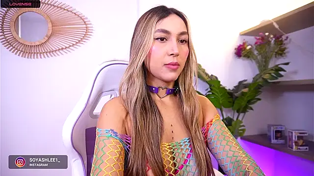 Snapshot of ashley2004_x chatting on 15, 10, 2025 ashley2004 x online show from 15, 10, 2025