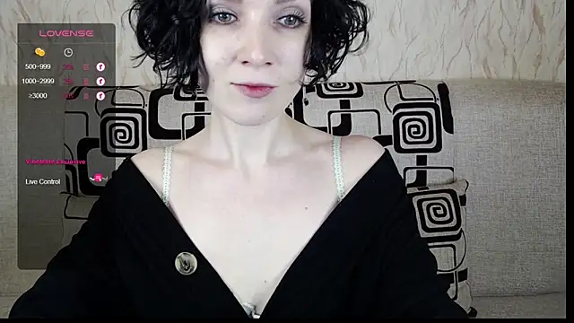 TinaWince online show from 2, 2, 2025