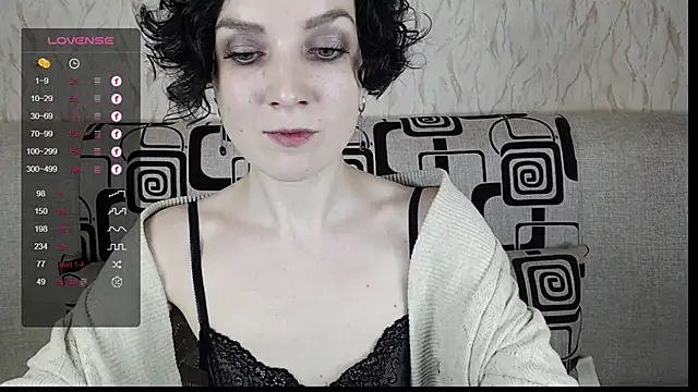 TinaWince online show from 6, 3, 2025