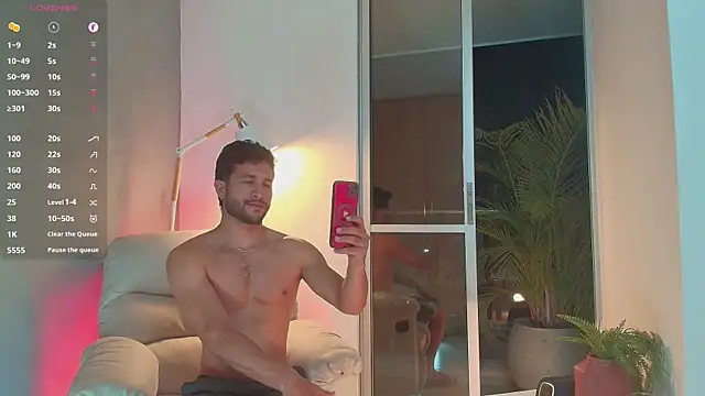 Valentinoford online show from 25, 1, 2025