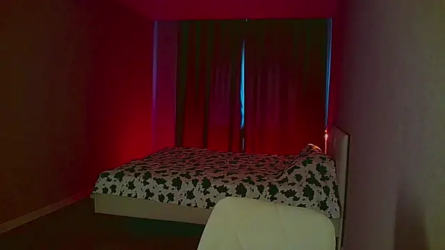 mia raspberrie online show from 16, 3, 2025