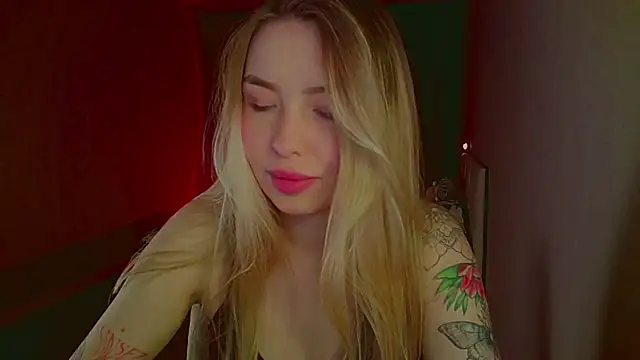 mia raspberrie online show from 22, 3, 2025