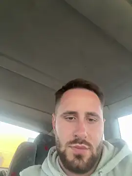 Snapshot of GeoGeorgee chatting on 5, 12, 2025 GeoGeorgee online show from 5, 12, 2025