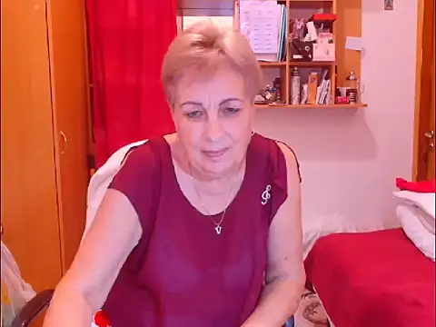 Snapshot of Victoria5643 chatting on 12, 10, 2025 Victoria5643 online show from 12, 10, 2025