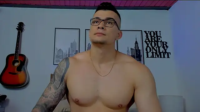Snapshot of seancarreraa chatting on 2, 1, 2025 seancarreraa online show from 2, 1, 2025
