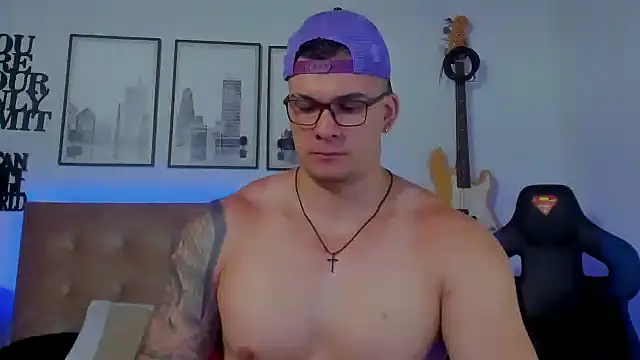 Snapshot of seancarreraa chatting on 17, 9, 2025 seancarreraa online show from 17, 9, 2025