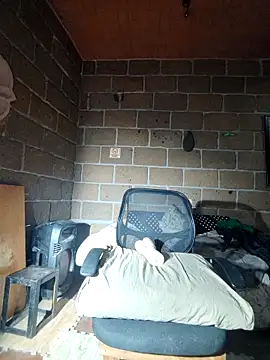 Snapshot of Pitudo20cmm chatting on 2, 11, 2025 Pitudo20cmm online show from 2, 11, 2025