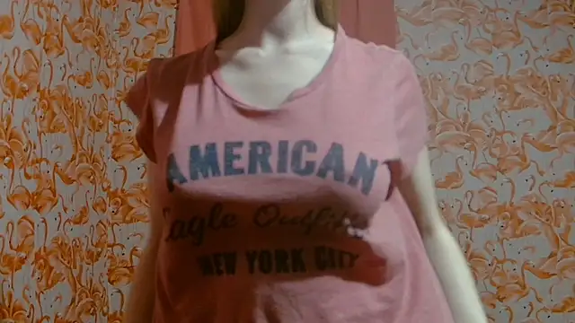 Snapshot of strawberrysmoothie chatting on 16, 12, 2024 strawberrysmoothie online show from 16, 12, 2024