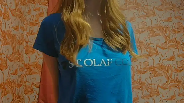 Snapshot of strawberrysmoothie chatting on 30, 1, 2025 strawberrysmoothie online show from 30, 1, 2025