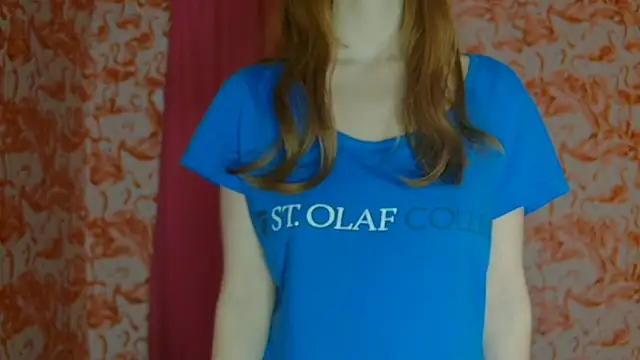 Snapshot of strawberrysmoothie chatting on 1, 2, 2025 strawberrysmoothie online show from 1, 2, 2025