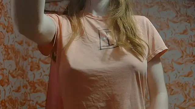 Snapshot of strawberrysmoothie chatting on 3, 2, 2025 strawberrysmoothie online show from 3, 2, 2025