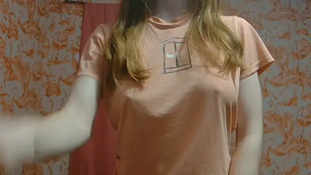 Snapshot of strawberrysmoothie chatting on 6, 2, 2025 strawberrysmoothie online show from 6, 2, 2025