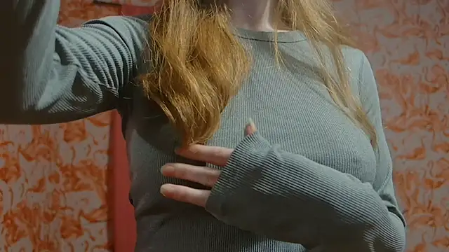 Snapshot of strawberrysmoothie chatting on 14, 2, 2025 strawberrysmoothie online show from 14, 2, 2025