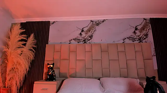 Agathaargent  online show from 7, 3, 2026