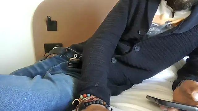 MonKeeees online show from 24, 9, 2025