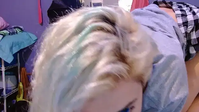 Snapshot of watermellonpussy chatting on 21, 11, 2025 watermellonpussy online show from 21, 11, 2025