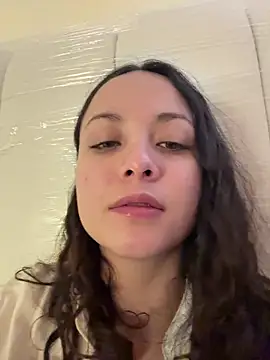 Megan Rodrigo online show from 15, 2, 2026