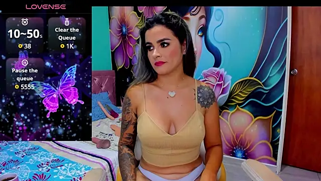 mia bigtits17 online show from 5, 12, 2024