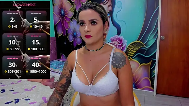 mia bigtits17 online show from 7, 3, 2025