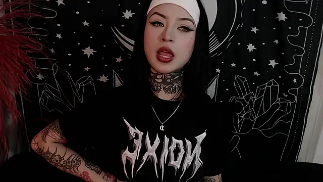 Isabella  dark online show from 4, 2, 2025