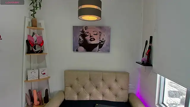 ginevra boobs online show from 3, 10, 2025