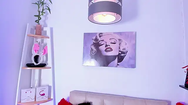 ginevra boobs online show from 6, 10, 2025