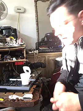 Phelyxx elgato online show from 19, 3, 2025