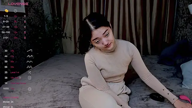 Snapshot of FreyaRaya chatting on 10, 10, 2025 FreyaRaya online show from 10, 10, 2025