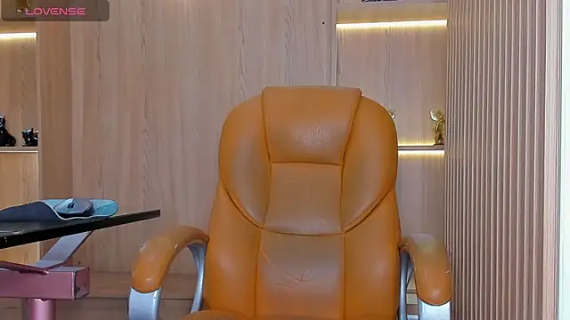 Snapshot of George_Diesell chatting on 17, 11, 2025 George Diesell online show from 17, 11, 2025