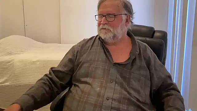 Drummajor online show from 2, 12, 2025