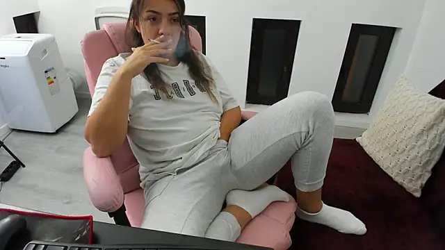 Dyana Kaylinn online show from 29, 9, 2025