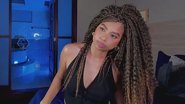 nayah   online show from 11, 10, 2025