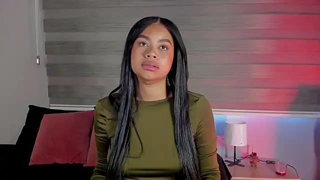 nayah   online show from 25, 11, 2025