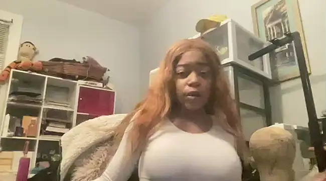 Snapshot of MommyConfident chatting on 21, 1, 2025 MommyConfident online show from 21, 1, 2025