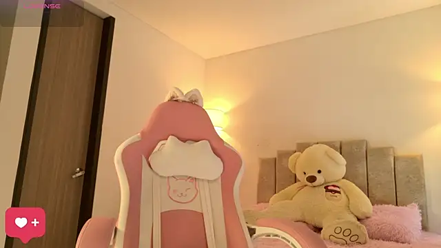 Snapshot of KaylaCollinsX chatting on 22, 9, 2025 KaylaCollinsX online show from 22, 9, 2025