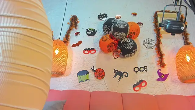 emiily s online show from 30, 10, 2025