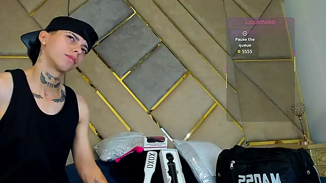 Snapshot of AmberAdams_ chatting on 20, 10, 2025 AmberAdams online show from 20, 10, 2025