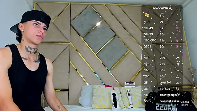 Snapshot of AmberAdams_ chatting on 1, 11, 2025 AmberAdams online show from 1, 11, 2025