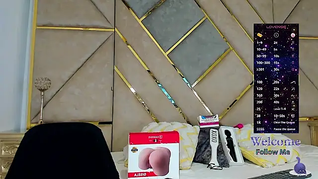 Snapshot of AmberAdams_ chatting on 9, 11, 2025 AmberAdams online show from 9, 11, 2025