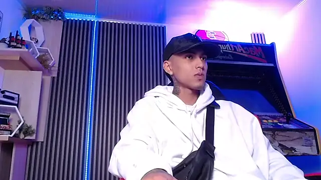 Liam lee online show from 8, 3, 2025