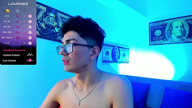 TylerWhite  online show from 5, 1, 2025