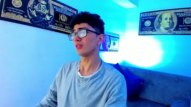 TylerWhite  online show from 8, 1, 2025