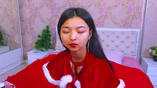 Shy Kira online show from 19, 12, 2024