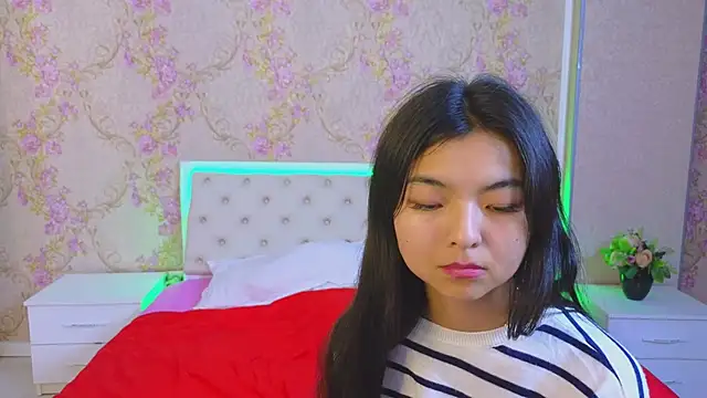 Shy Kira online show from 27, 1, 2025