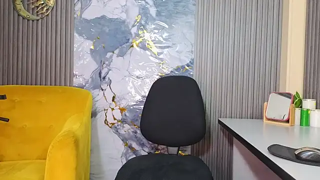 GianellaCox  online show from 7, 2, 2026